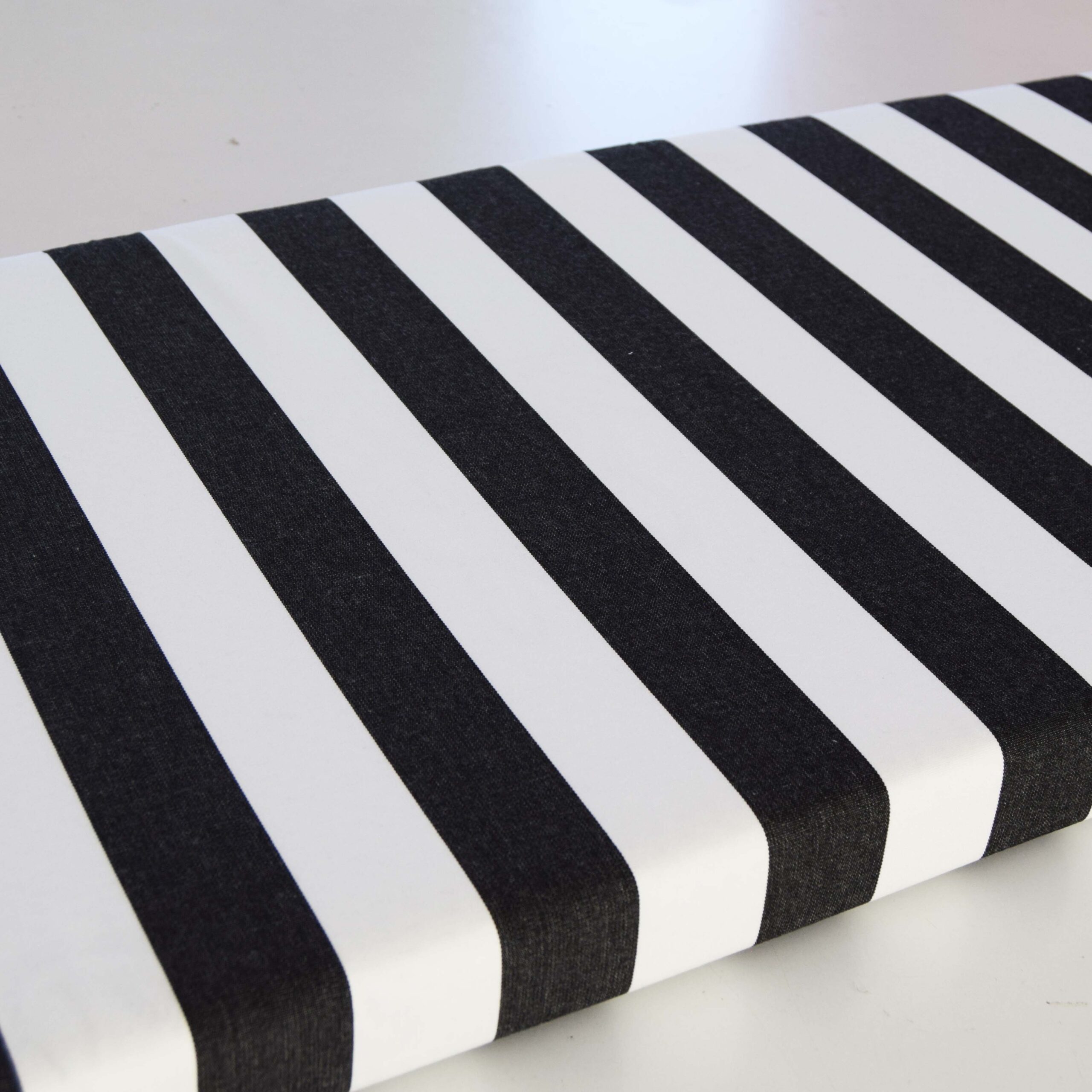 Μαξιλάρι για παγκάκι Stripe μαύρο/λευκό 112Χ50Χ5 με φερμουάρ